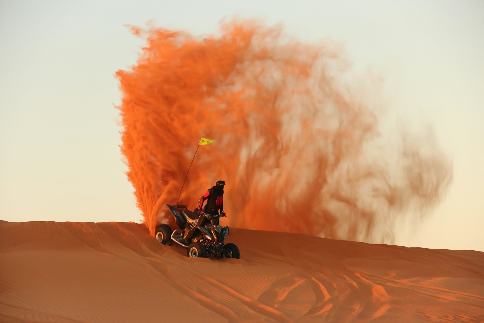 Quad en pleine action dans les dunes — randonnée Grand Tour 3h